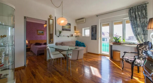 Апартаменты Tifani Apartment