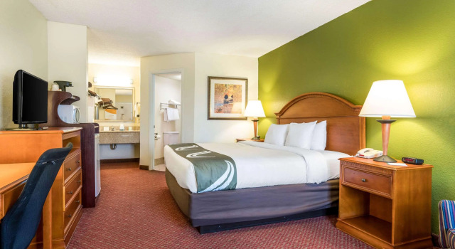 Quality Inn Battleboro - Rocky Mount, Забронировать Отель Бэтлборо 