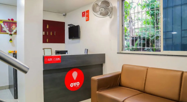 OYO 10678 Hotel Nandanvan