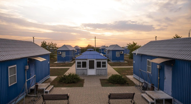 The Caspian Lotus, Prenota Base turistica Vyshka 