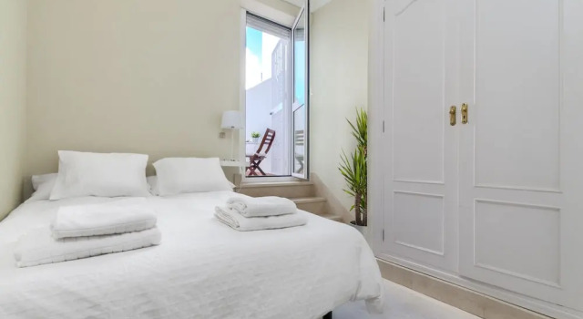 Apartment in Front of the Cathedral. 2 Bedrooms. Catedral I