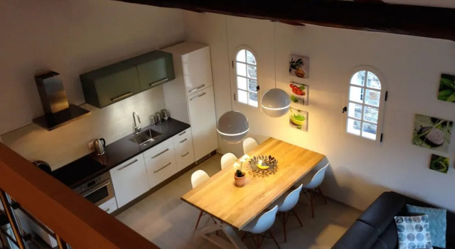 Air Conditioned Apartment in Residence With Heated Swimming Pool Near the Beaches