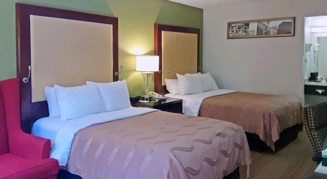 Четырёхместный номер Standard Quality Inn Morganton Southeast