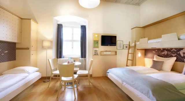 Трёхместный номер Standard JUFA Hotel Kronach - Festung Rosenberg