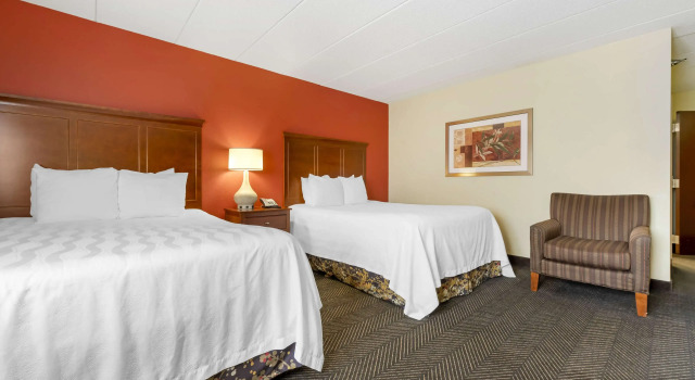 Четырёхместный номер Standard Best Western Plus St. Paul North/Shoreview