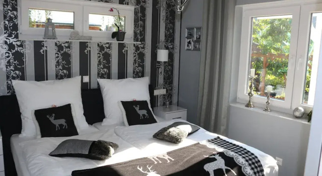 Haus-Elbromantik-Sandau, Book Hotel Hotels in Garz with a Pool, Swimming Pool