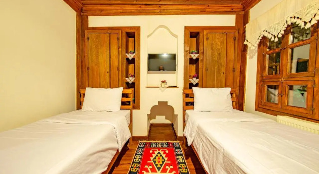 Четырёхместный номер Standard с видом на сад Hanedan Konak Hotel