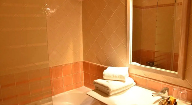 Номер Economy Hotel Les Mazets Des Roches