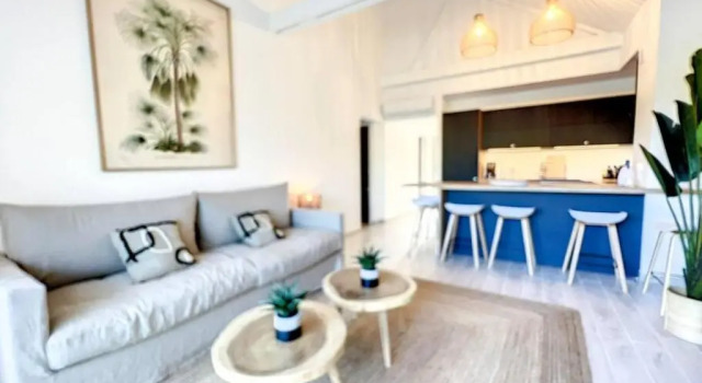 Kalina, beautiful duplex 100m from Orient Bay beach with swimming pool