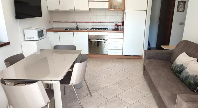 Апартаменты с 2 комнатами Moderno appartamento con giardino