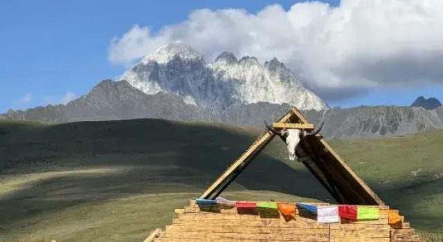 Youjian Mountain Manor, Prenota Hotel Kangding Sichuan
