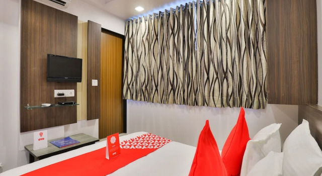 Hotel Sunrise Grand, Réserver Hôtel Himatnagar 