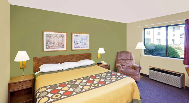 Двухместный номер Standard Super 8 by Wyndham Dyersville