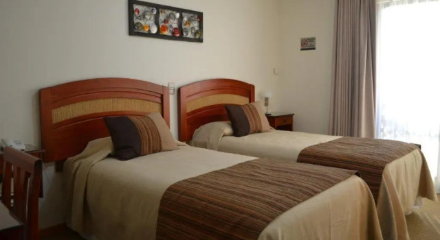 Hotel Ontiveros, Rezervovat Hotel 3hvězdičkové hotely v Valparaíso, 3*