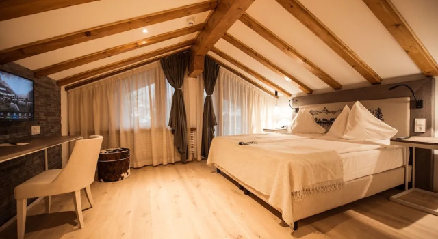 Alpine Roof Suite with balcony Hotel Daniela