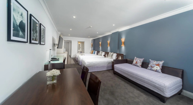 Семейный номер Standard Hyde Park Inn