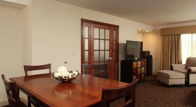 Номер Standard с балконом Hampton Inn Spokane Airport