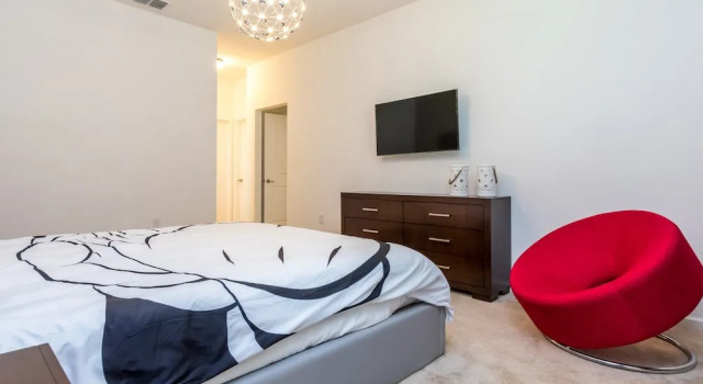 Вилла Modern 8 Bdrm 5 Bath Villa