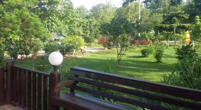 Коттедж с красивым видом из окна Samnaree Garden House
