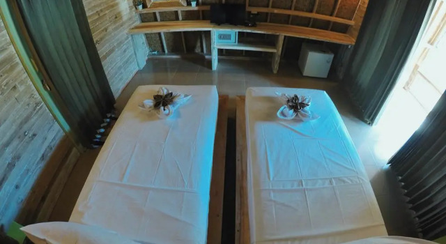 Villa Coco Republic, Book Villa Hotels in Lombok with Parking, Parking