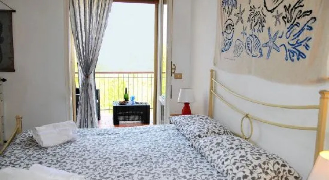 Villa Lina for 7 Persons Near the Beach, Prenota Villa Ville a Lazio, Villa
