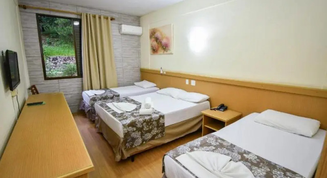 Трёхместный номер Standard с балконом и с видом на сад Hotel Vilage Inn All Inclusive Poços de Caldas By Nacional Inn