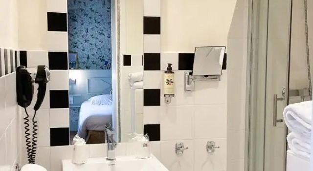 Номер Deluxe Hotel Central Bastia