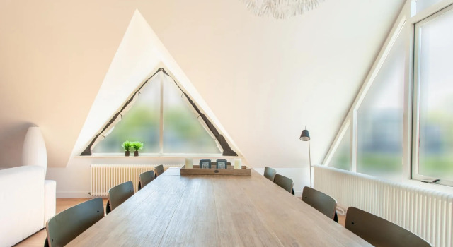 Family villa near the IJsselmeer and forrest with 5 bathrooms, Prenota Villa Cottage a Frisian lakes, Cottage