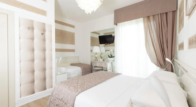 Четырёхместный номер Superior Hotel Alexander