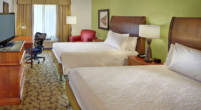 Четырёхместный номер Standard Hilton Garden Inn Danbury