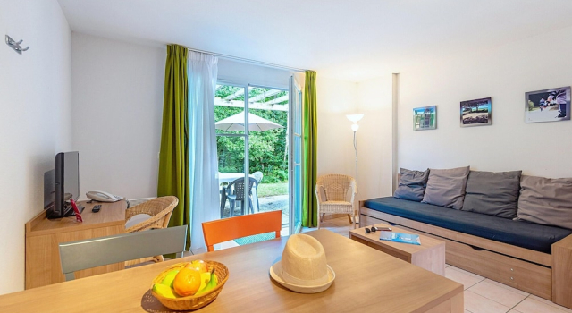 Duplex Cottage With Pool for 4, Rezerwuj Dom wakacyjny Saumur 
