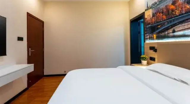 Люкс Floral Hotel · Xiangyi Hotel