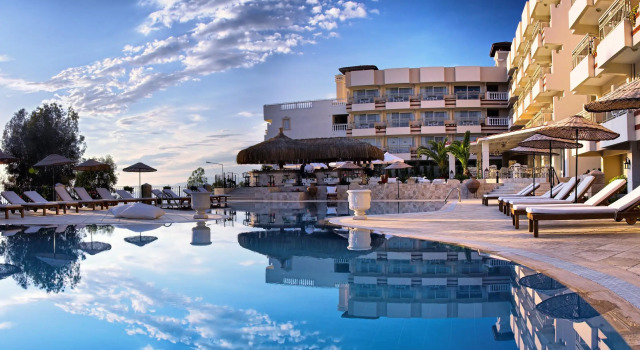 Трёхместный номер Standard Hotel Carina