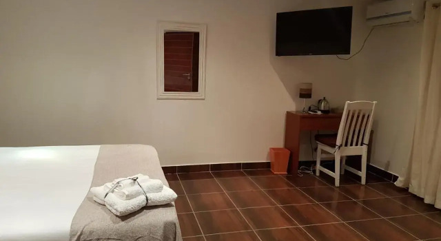 Orquidea GuestHouse Spa & Restaurant, Book Resort Hotels in Maputo with a Pool, Swimming Pool