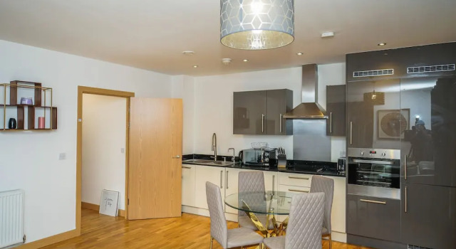 Dartford Luxury 2 Bed Apartment