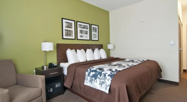 Номер Standard Sleep Inn & Suites Marshall - University Area