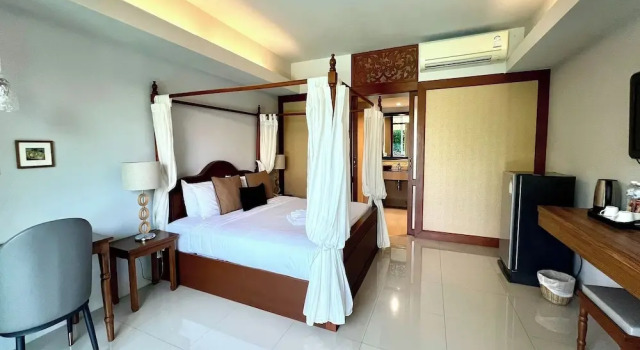 Номер Deluxe с балконом Phuhunsa Boutique Hotel