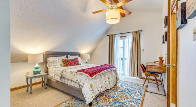 Poconos Hideaway in Arrowhead Lake w/ Game Room!, Prenota Casa vacanze Hotel a Monroe County con piscina, Piscina