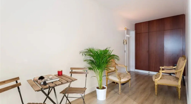 Appartement Tour, Забронировать Апартаменты/квартира Париж Иль-де-Франс, рядом с Espace Nadeshiko Paris France