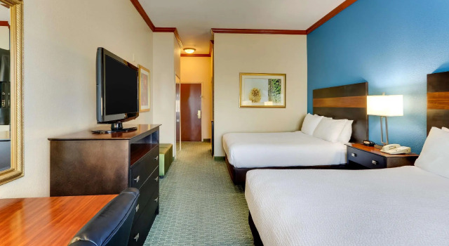 Четырёхместный номер Standard Comfort Inn & Suites Waco Woodway