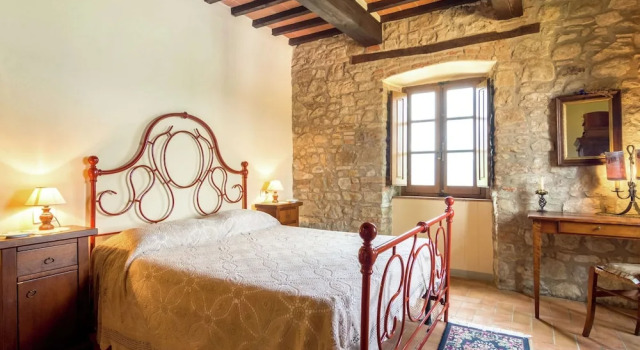 Rustic Comfort With Modern Touch, Boek Hotel Monterchi 
