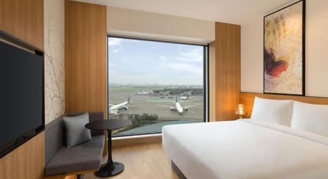 Двухместный номер Deluxe с видом на внутренний двор Fairfield by Marriott Mumbai International Airport