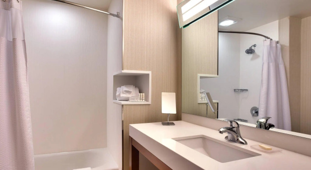 Четырёхместный номер Standard Courtyard by Marriott Oahu North Shore - No Resort Fee