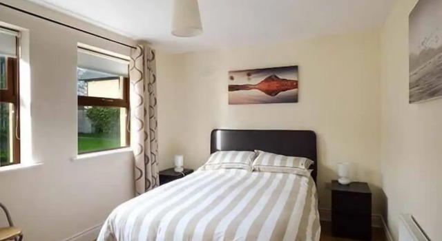 5 Kilnamanagh Manor, Book Vacation Home Cottages in Tipperary County, Cottage