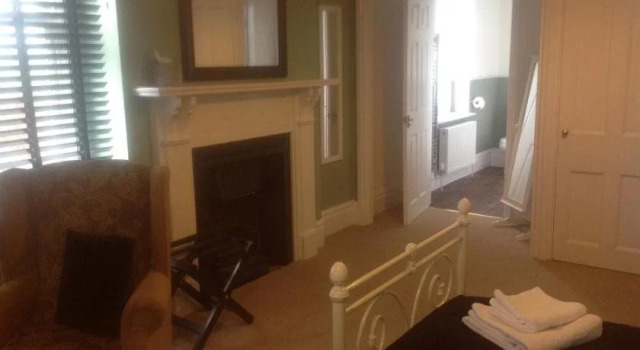 Portland House Bed and Breakfast, Book Hotel Llandrindod Wells Powys