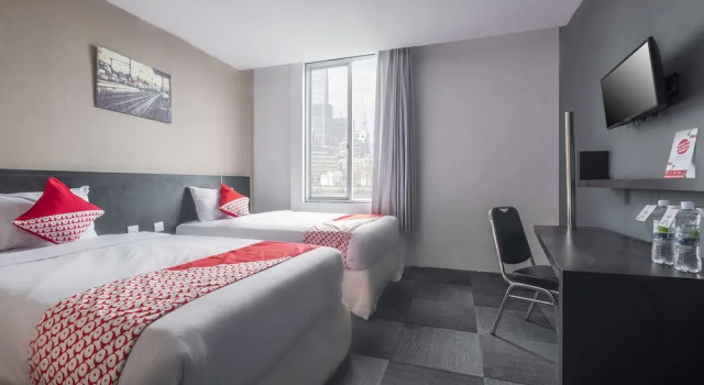 Hotel Asyra By OYO Rooms