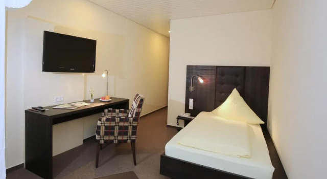 Одноместный номер Standard Hotel Hirschen