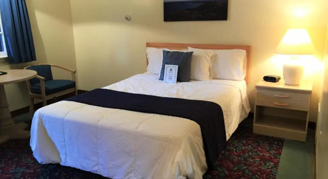 Двухместный номер Standard Cedar Motor Inn