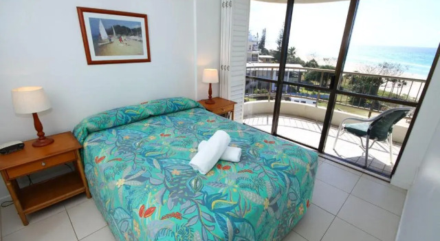 Апартаменты Superior San Simeon Beachfront Apartments Tugun