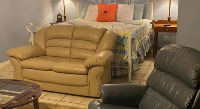 Chantilly Lace Country Inn - Bed And Breakfast - Adult Only, Забронировать Отель Джонсон-Сити Texas Wine Country, рядом с TASTE Wine Art